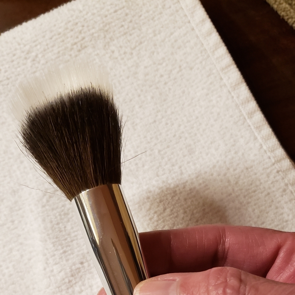 Bare Minerals face brush